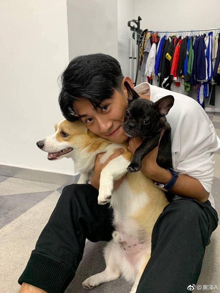 Liêu xiêu với vẻ điển trai của Hắc Trạch - bạn trai nhà người ta với những clip ngôn tình khiến bao con tim thổn thức-4