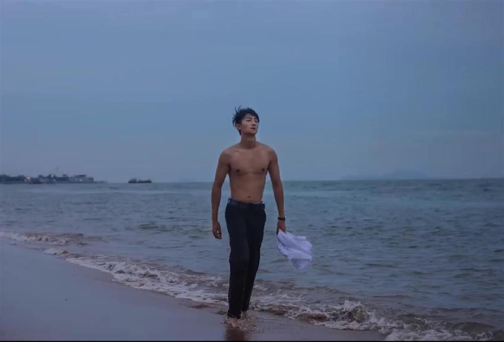 Liêu xiêu với vẻ điển trai của Hắc Trạch - bạn trai nhà người ta với những clip ngôn tình khiến bao con tim thổn thức-5