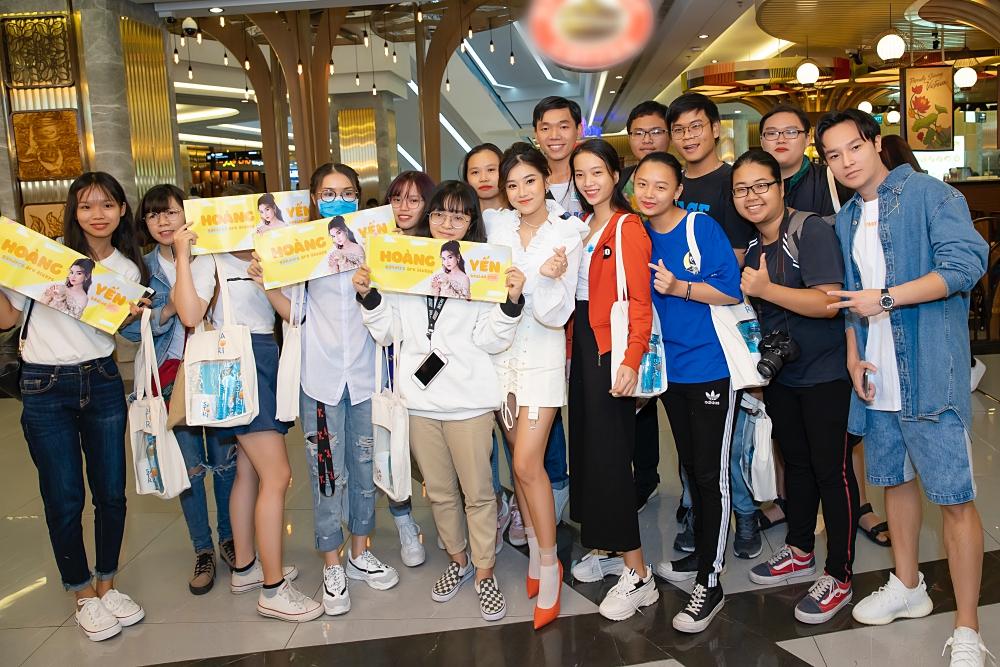 Đóng cùng MV nhưng Hoàng Yến Chibi thừa nhận thật sự khó khăn để nhớ hết tên thành viên nhóm UNI5-6