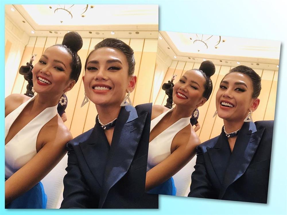 Bản tin Hoa hậu Hoàn vũ 17/8: Tóc đẹp váy cũng đẹp, HHen Niê bất ngờ giật spotlight của Phạm Hương-2