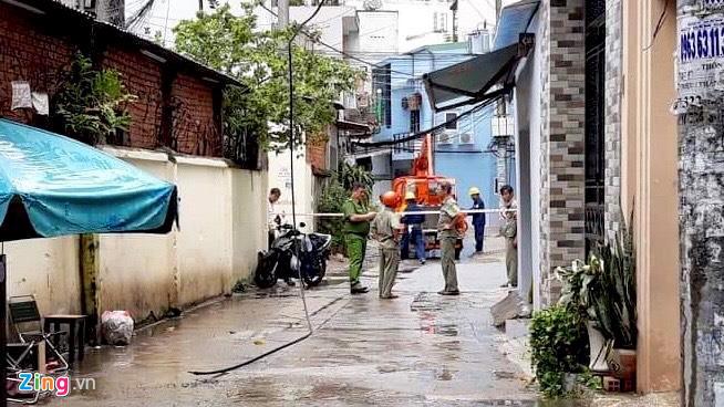 Điều tra vụ đứt dây điện làm chết người đang uống cà phê ở Sài Gòn-1