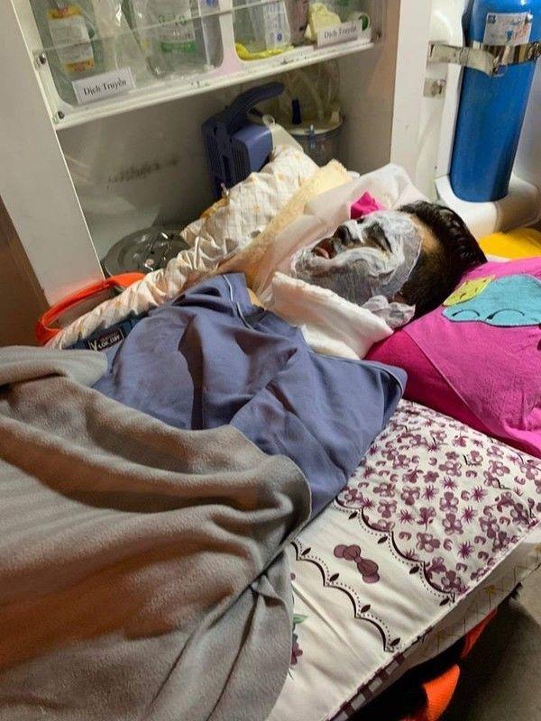 Việt kiều Canada bị cắt gân chân, tạt axit đến biến dạng khi chở bạn gái đi chơi giờ ra sao?-4