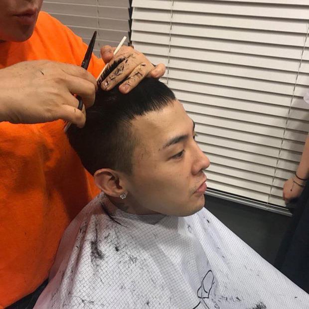 Stylist tung loạt ảnh cạo tóc, trang điểm kì quái của G-Dragon-2