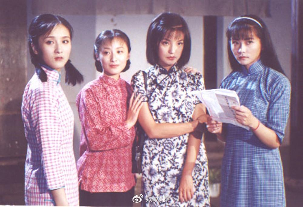 Mỹ nhân Tân dòng sông ly biệt sau 18 năm: Người lao đao vì scandal lừa đảo, kẻ vĩnh biệt cõi đời khi còn quá trẻ-1