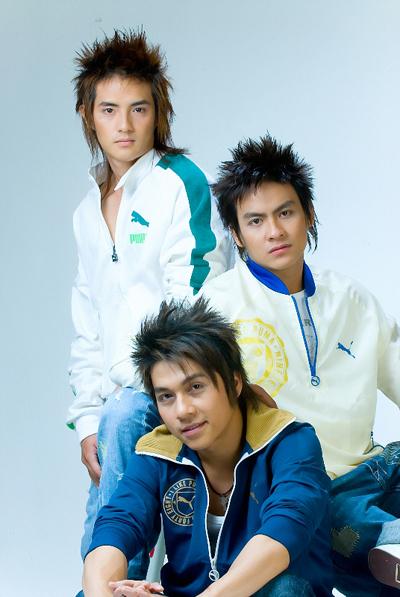 Hai thành viên Weboys: Người 10 năm chung tình, kẻ đào hoa showbiz Việt-1