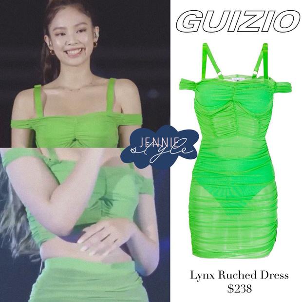 Jennie lại mặc lấn át các thành viên còn lại của BlackPink nhưng lộ hàng liên tục vì lỗi của stylist?-4