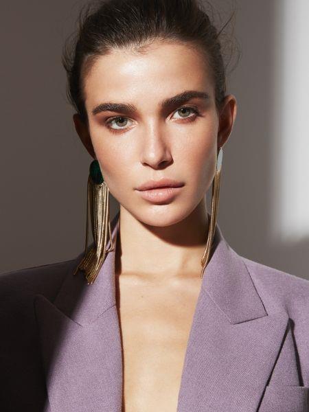 Nàng mẫu lai Italy - Nga được ví như Cinderella mạng xã hội-3