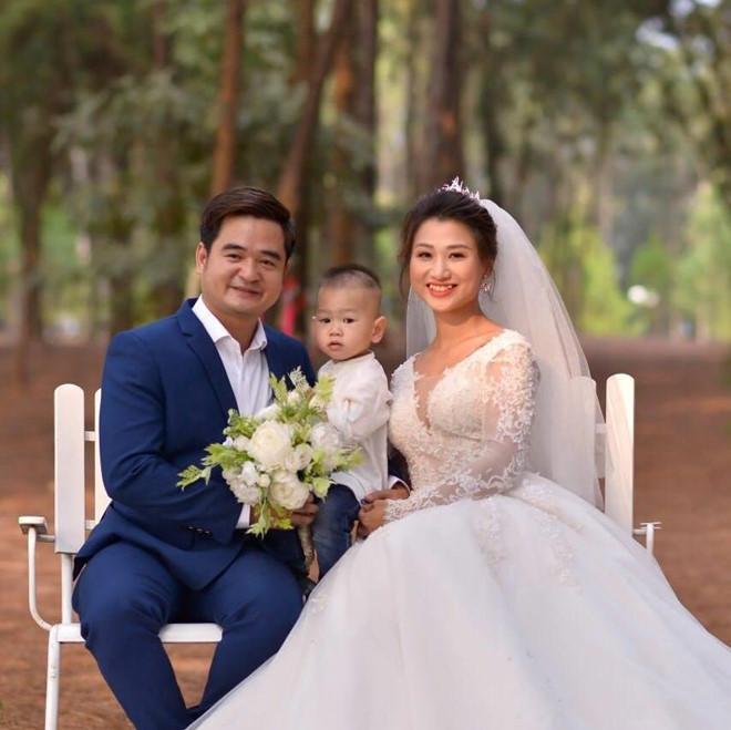 Cô gái khoe ảnh trước và trong khi mang bầu không giống một người-3