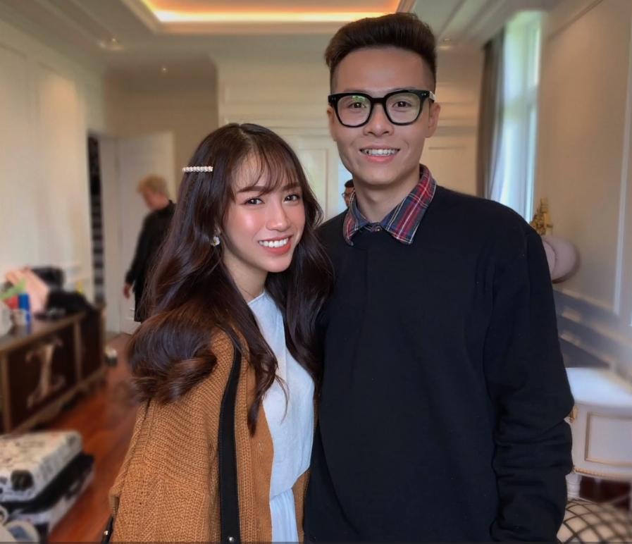 Con gái Minh Nhựa mặc váy cưới đuôi cá gợi cảm với sneaker, khoe hình xăm cực kỳ cá tính-3