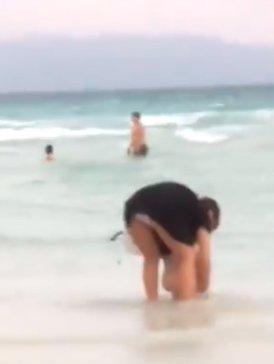 Du khách chôn bỉm trên cát khiến bãi biển đẹp nhất hành tinh phải đóng cửa-3