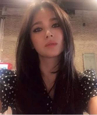 Song Hye Kyo bị chê biểu cảm vô hồn như tượng sáp-7