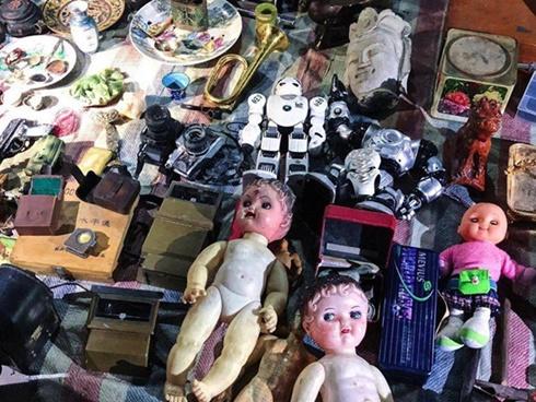 Khám phá 'chợ ma' sầm uất tại thủ đô của Trung Quốc