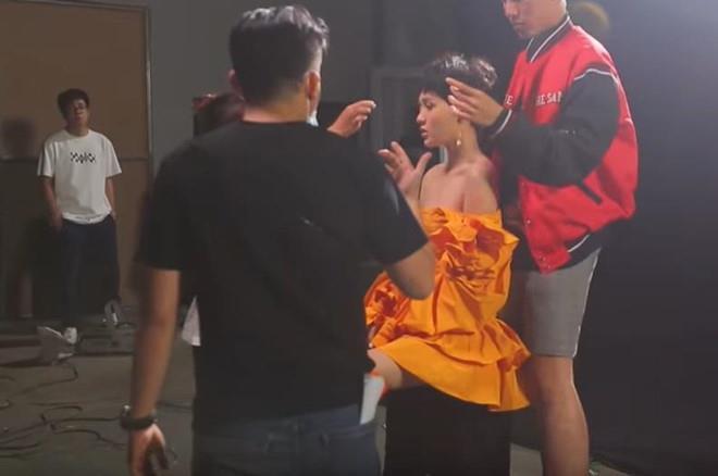 Nối gót đàn chị showbiz, ở tuổi 22 Hiền Hồ đã lọt danh sách top sao nữ sở hữu thiên tình sử đáng nể-3