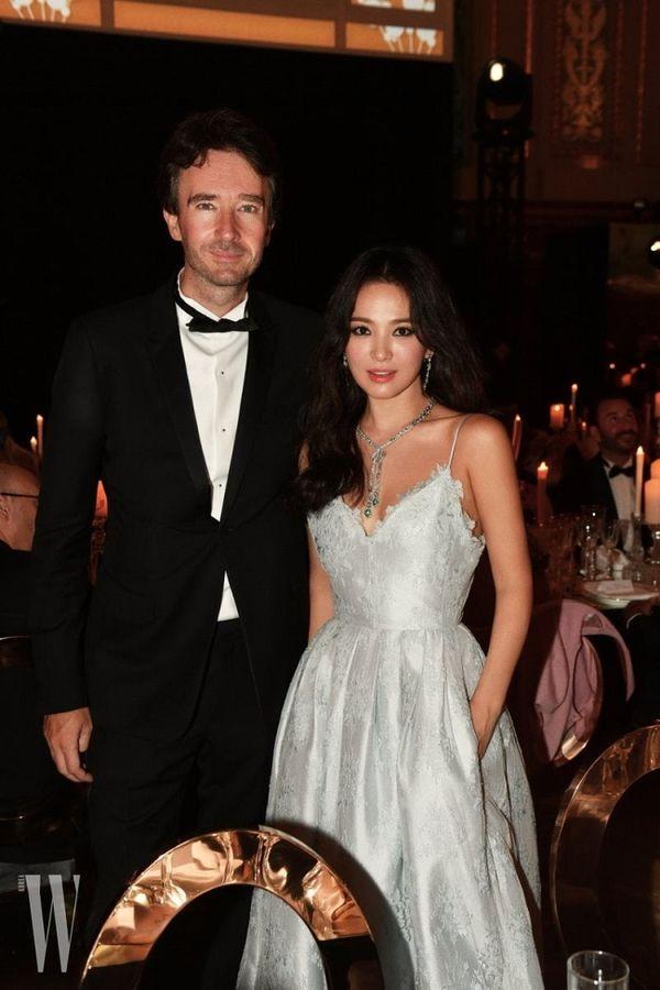 Hậu ly hôn, Song Hye Kyo đẹp lên trông thấy còn Goo Hye Sun thì ngày càng phát tướng, luộm thuộm-3