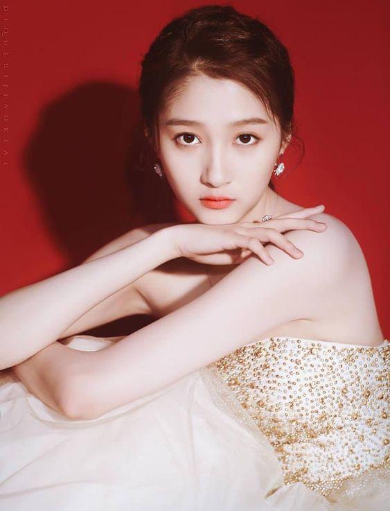 Mỹ nhân Hoa ngữ cạnh tranh danh hiệu Nữ thần Kim Ưng 2020: Dương Tử đối đầu Angela Baby và Dương Mịch-8