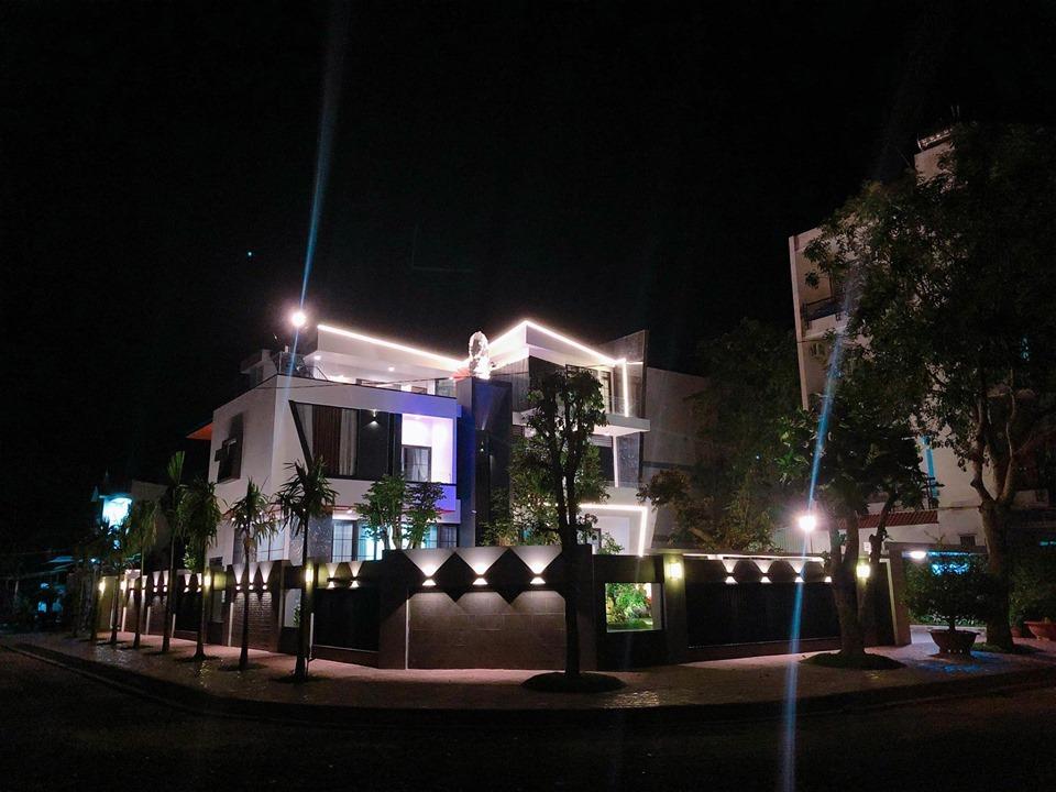 Dàn sao Về Nhà Đi Con thăng hạng sau khi hết phim: Người lên đời xế xịn, người tậu luôn villa-2