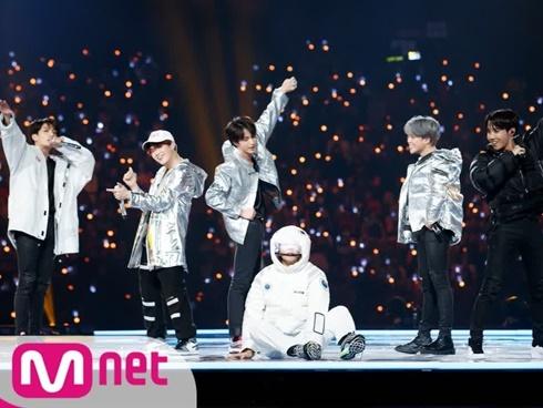BTS bị tố sao chép ý tưởng của SuperM, ít ai nhận ra sự thật bất ngờ đằng sau