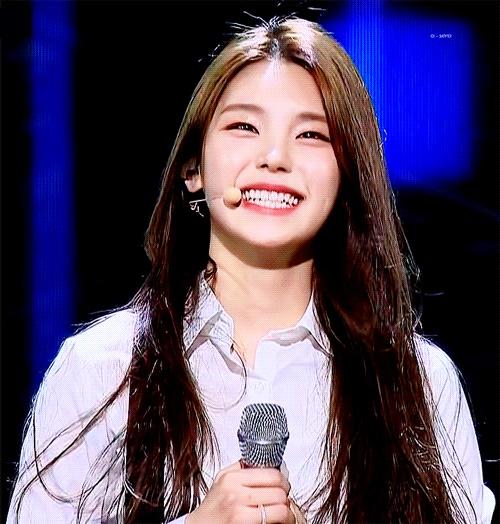 Yeji (ITZY) cá tính hơn hẳn nhờ đổi style trang điểm-3