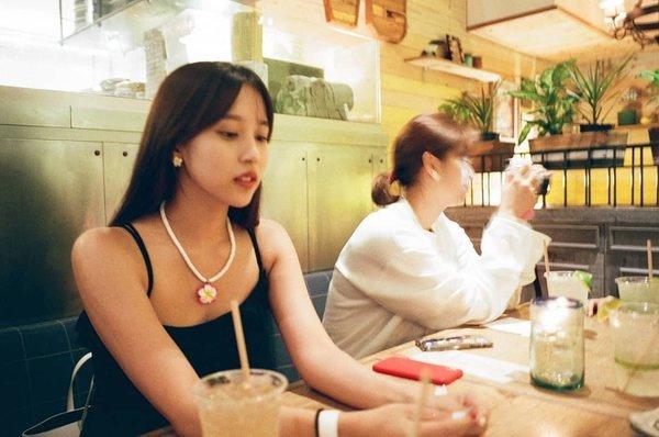 Mina lần đầu trở lại MXH cùng các thành viên TWICE sau thời gian điều trị khủng hoảng tâm lý-3