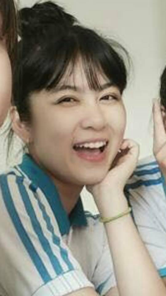 Chỉ cao 1m52 nhưng cô gái này đang náo loạn mạng xã hội bởi loạt ảnh ngày ấy - bây giờ-1