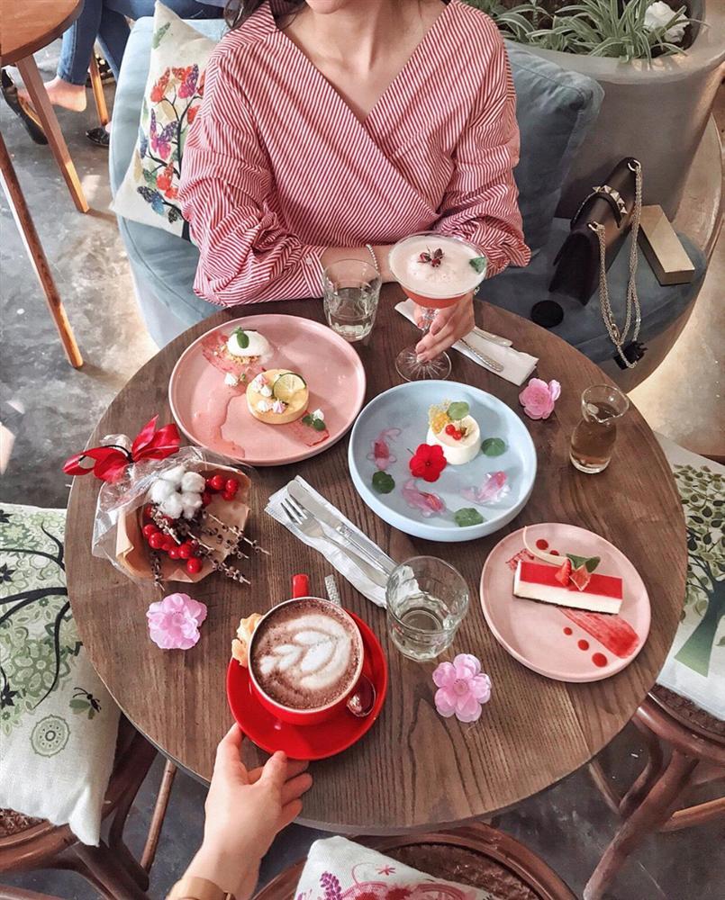 Bỏ túi danh sách quán cà phê màu hồng cho hội bánh bèo-2