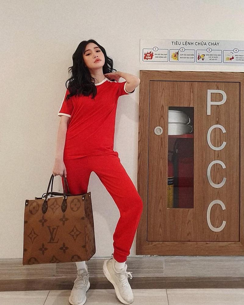 Phạm Hương xách túi 1,5 tỷ dạo phố - Chi Pu khoe sắc vóc lẫn gu thời trang chẳng thua kém idol xứ Hàn-3