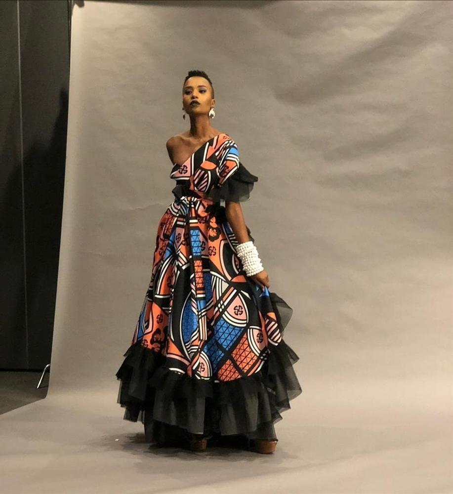 Bản tin Hoa hậu Hoàn vũ 22/8: Hoàng Thùy làm lu mờ dàn đối thủ chỉ với tà áo dài trắng tinh khôi-3