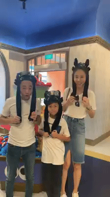 Hồ Ngọc Hà đăng ảnh Subeo học ngoại ngữ nhưng gây chú ý nhất lại là tờ giấy nhỏ dán trên tường-9