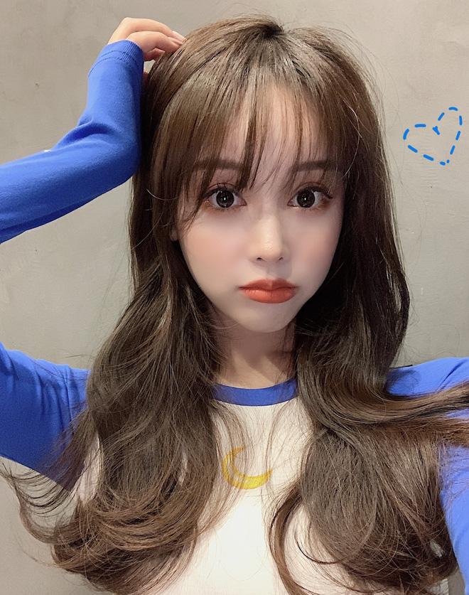 Hotgirl đình đám sở hữu hơn 7 triệu follow lộ nhan sắc thật trên sóng livestream khiến ai nhìn cũng sốc-5