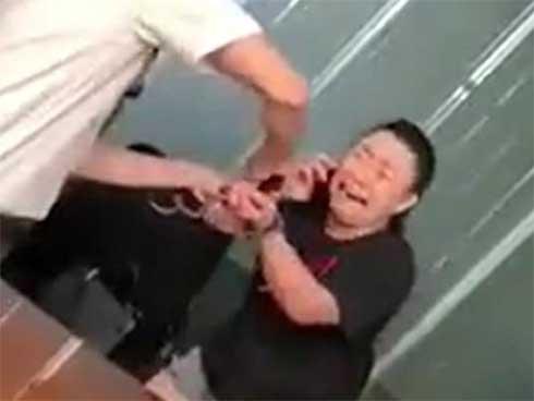 NÓNG: Công an Hà Nội xử lý nữ cán bộ chửi, dọa nhân viên hàng không-2