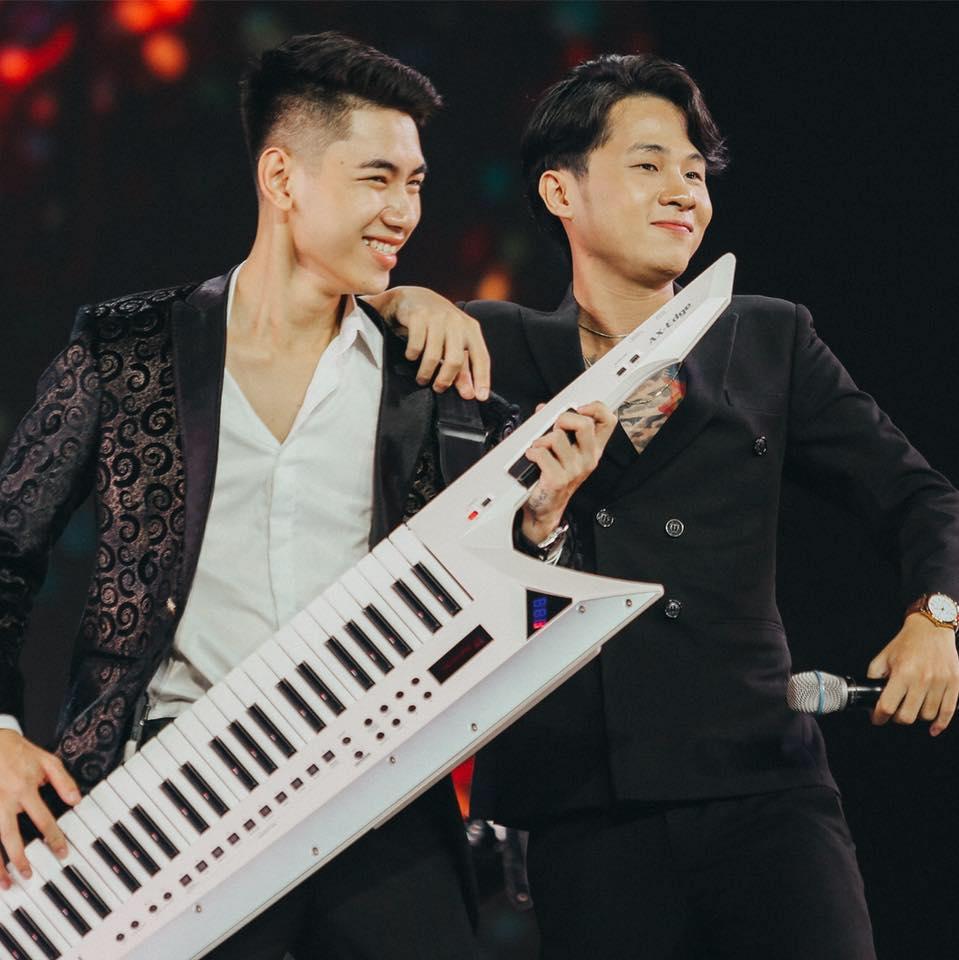 Tung phiên bản Sóng Gió cực độc, Jack được khen hát live đỉnh dù vừa hát vừa say đến nỗi ú ớ quên lời-5