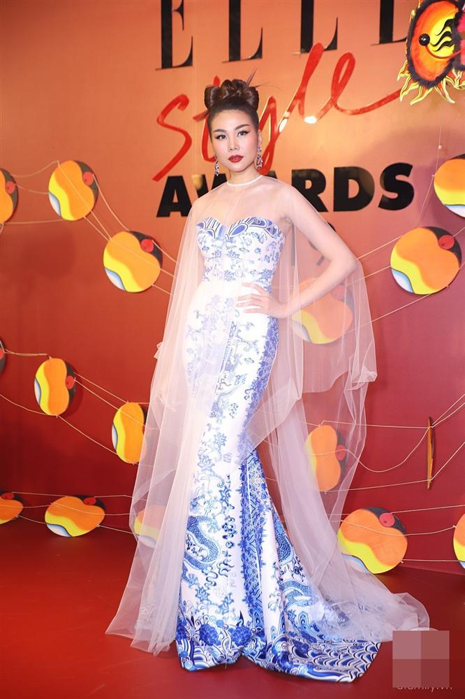 Sau khi lấy chồng, Nhã Phương - Hari Won lên đời nhan sắc, liên tục lọt top sao mặc đẹp-4