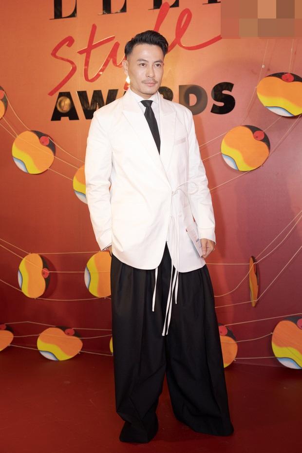 SAO MẶC XẤU: Mỹ Tâm lộ vòng 2 ngấn mỡ bị stylist hại từ trang phục đến make up - Cardi B mặc váy dễ liên tưởng đến hình nhạy cảm-3