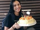 Hoa hậu Tiểu Vy để mặt mộc khi đón sinh nhật tuổi 19