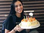 Hoa hậu Tiểu Vy chia sẻ ảnh dìm nhan sắc trong ngày sinh nhật-3