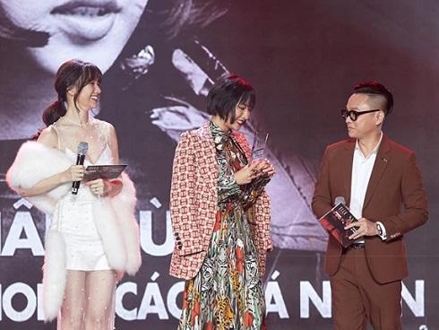 Sao Việt gặp sự cố để đời trên sân khấu: Hari Won gây sốc nhất khi phát âm rõ bộ phận nhạy cảm của đàn ông-6