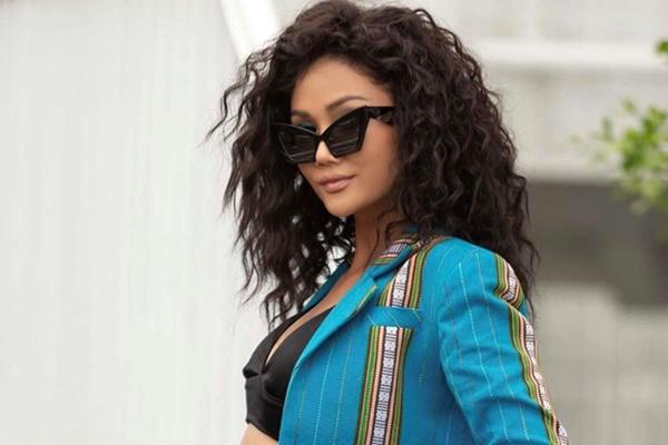 Hoa hậu HHen Niê trông như người khác mỗi lần thay đổi kiểu tóc-5