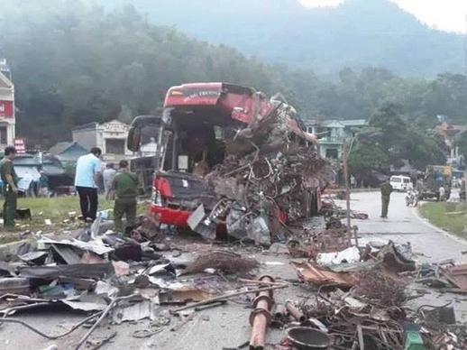 Đi mua quà sinh nhật cho con bị xe khách tông, chồng chết, vợ nguy kịch-2