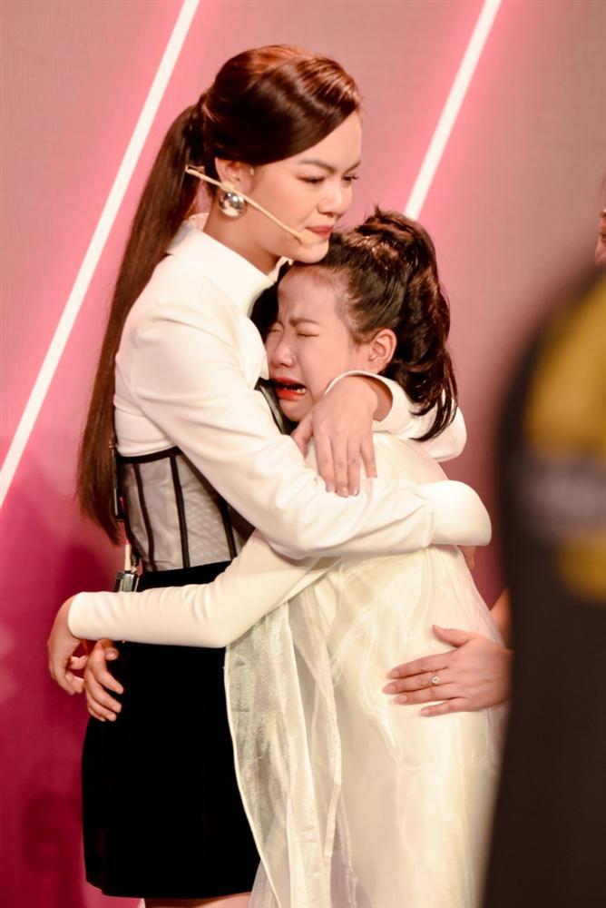 Chỉ với một quyết định, Phạm Quỳnh Anh khiến cả trường quay khóc như mưa-6