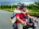 Ngưỡng mộ tình yêu đẹp của vợ chồng phượt thủ U70 và lời hứa 'cùng nhau đi hết Việt Nam'