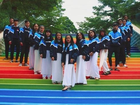 Tin tưởng nhờ bạn trai chụp ảnh, gái xinh ngất trên cành quất khi bị biến thành ma nữ tóc dài-4