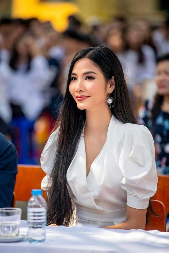 Hoàng Thùy nên để kiểu tóc nào và phải né kiểu tóc nào khi chinh chiến Miss Universe 2019?-4