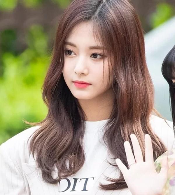 Netizen Hàn tranh luận Irene hay Tzuyu mới là visual đỉnh nhất Kpop-2