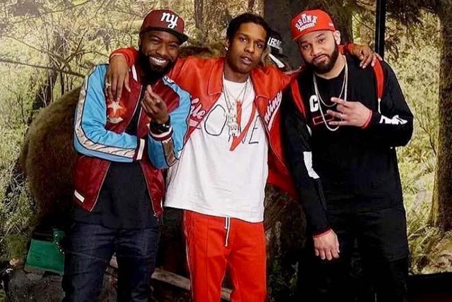 Các shop online đua nhau bán mẫu áo phông giống của đại úy Hiền-3