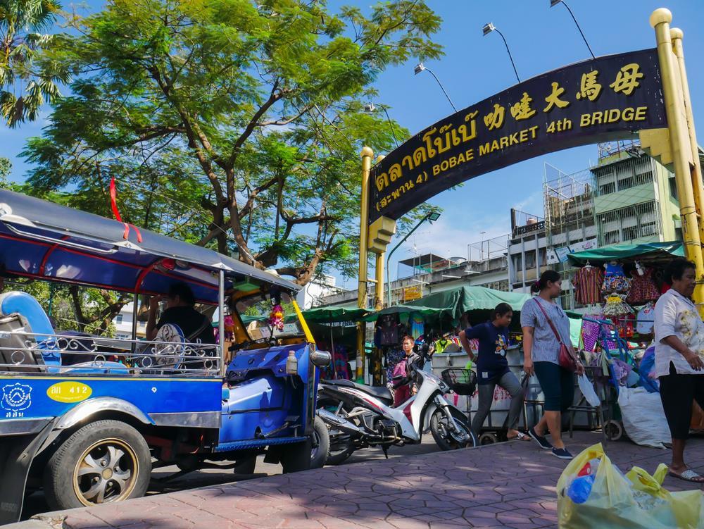 Chợ kẻ cắp và những khu mua sắm nổi tiếng ở Bangkok-5