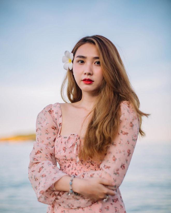 3 cặp chị em trong hội WAGs giống nhau từ ngoại hình đến phong cách-10