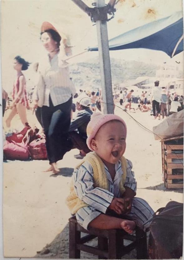 Trấn Thành khoe loạt ảnh thơ ấu khiến fans gật gù công nhận: Hóa ra có khiếu hài từ nhỏ-1