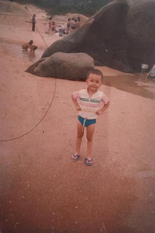 Trấn Thành khoe loạt ảnh thơ ấu khiến fans gật gù công nhận: Hóa ra có khiếu hài từ nhỏ-2