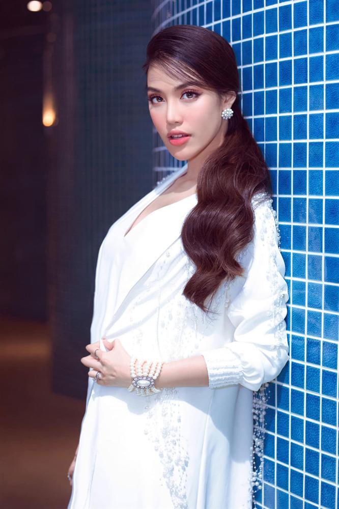 Lan Khuê hack bụng bầu 6 tháng đỉnh cao có như không - Lâm Khánh Chi lên đồ siêu cá tính-3