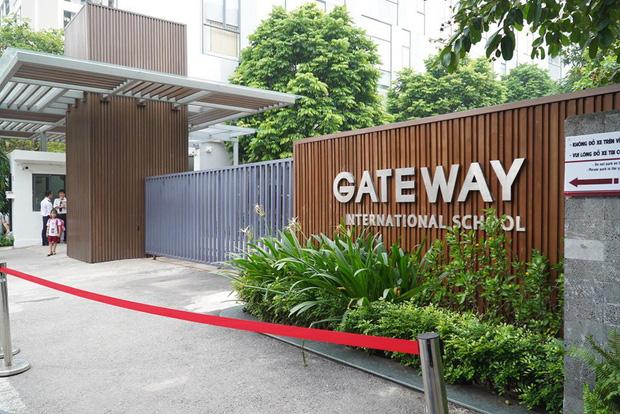 Viện kiểm sát quận Cầu Giấy mời người đưa đón trẻ trường Gateway lên làm việc lần 2-2